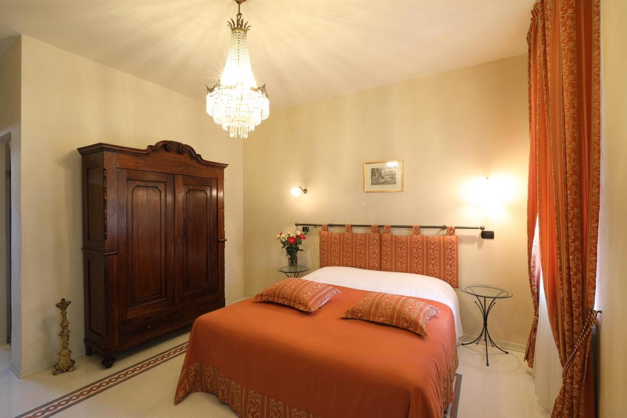 Dell' Orso Bevitore Bed & Breakfast 2*