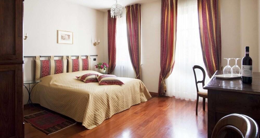 Dell' Orso Bevitore Bed & Breakfast Verduno